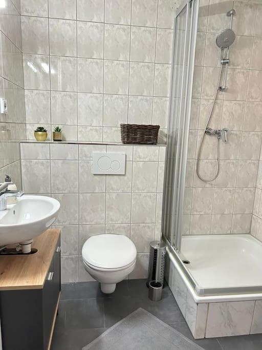 Maisonette Wohnung Mit Dachterrasse - Keine Vermietung An Monteure Düren - Eifel Εξωτερικό φωτογραφία